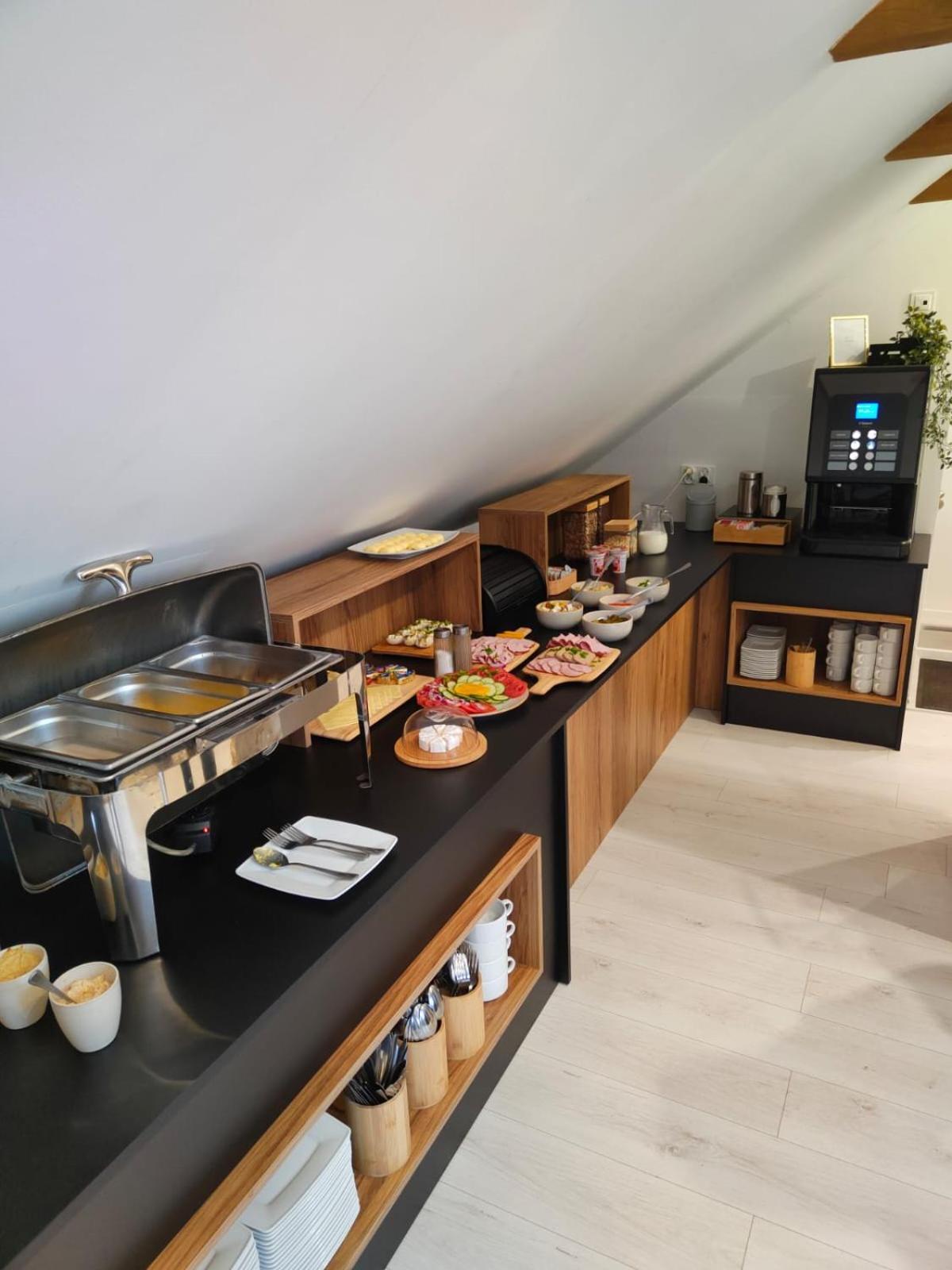Hotel Nenufar Premium Kościan Esterno foto