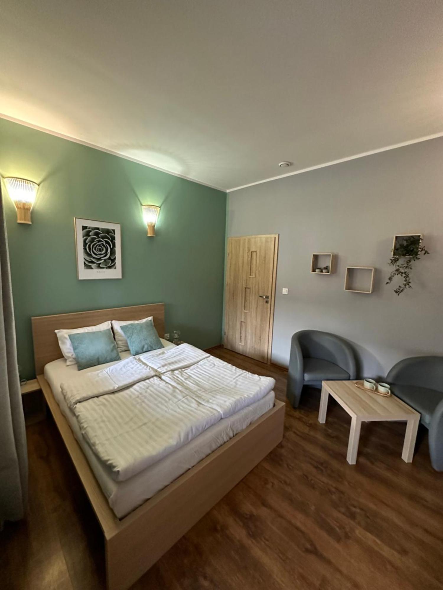 Hotel Nenufar Premium Kościan Esterno foto